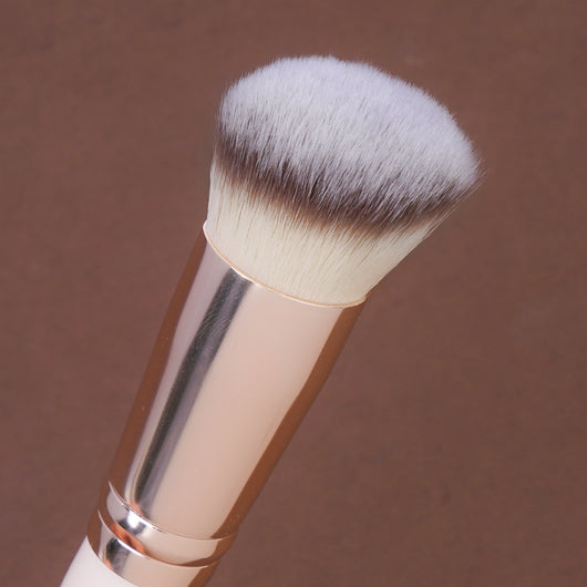Set de Brochas Triangulares y Puff de Polvo Profesional - Image 18