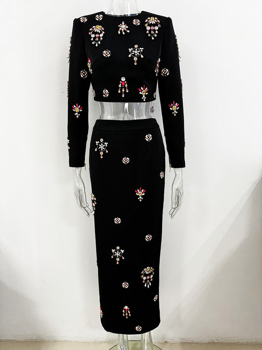 Conjunto Dos Piezas: Top Corto con Incrustaciones de Diamantes y Falda Larga - Image 44