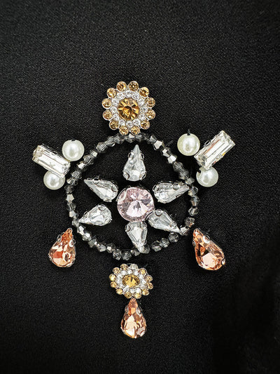 Conjunto Dos Piezas: Top Corto con Incrustaciones de Diamantes y Falda Larga - Image 36