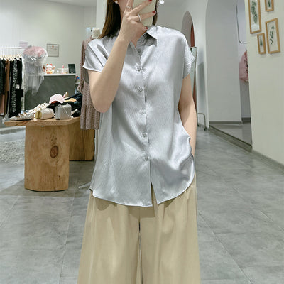 Camisa de Satén Perla con Cuello Invertido Abotonadura Simple - Image 30