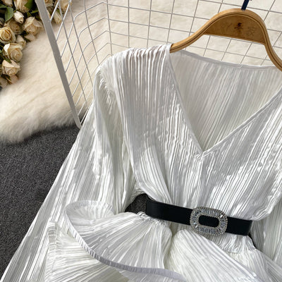 Blusa Suelta con Cuello V, Mangas Largas y Volantes en Bajo - Image 13
