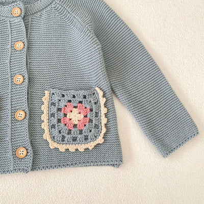Cardigan Tejido a Mano para Niños con Cuello Redondo y Bolsillos Calados - Image 21