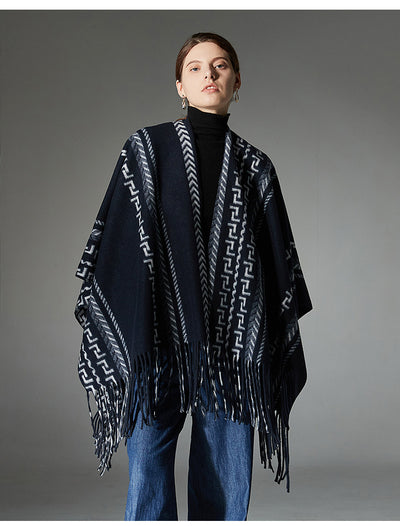 Chal Étnico Azul Marino con Borlas y Tejido Jacquard - Image 18