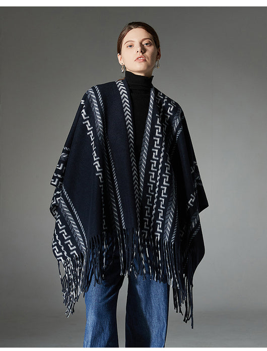 Chal Étnico Azul Marino con Borlas y Tejido Jacquard - Image 18