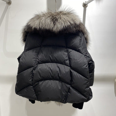 Chaqueta de Lujo para Dama con Plumón de Ganso y Cuello de Zorro - Image 16