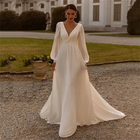Vestido de Novia Gasa Satinada Escote Profundo Manga Larga - Image 11
