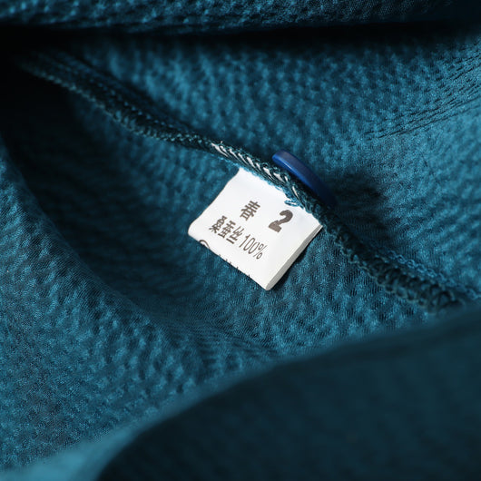Camisa de Satén Perla con Cuello Invertido Abotonadura Simple - Image 34