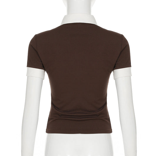 Playera Polo Retro Americana con Costuras Superpuestas para Mujer - Image 14