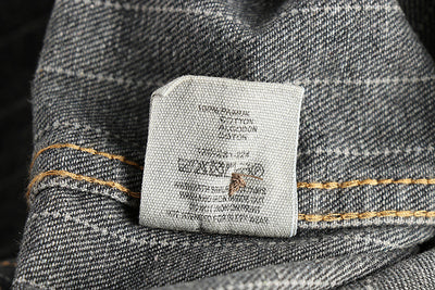 Camisa Denim Retro Británica a Rayas Negras y Grises para Hombre - Image 8