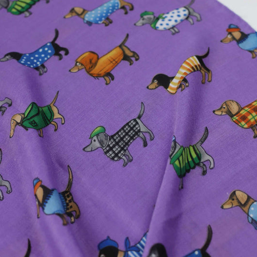 Pañoleta de Satén Estampada con Perro Salchicha - Image 42