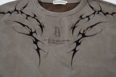 Camiseta Retro Americana Bordada con Espinas para Hombre - Image 22