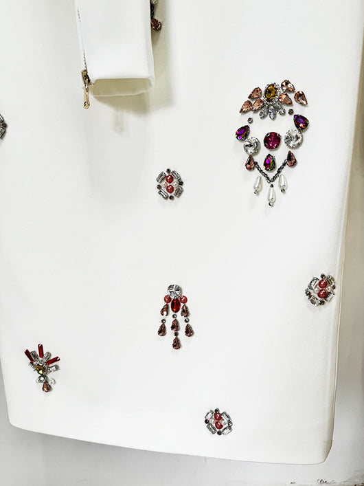 Conjunto Dos Piezas: Top Corto con Incrustaciones de Diamantes y Falda Larga - Image 22