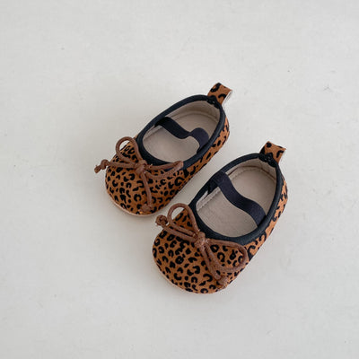 Zapatos Suaves para Bebé Niña Primavera Otoño con Moño Mariposa y Estampado Leopardo - Image 30