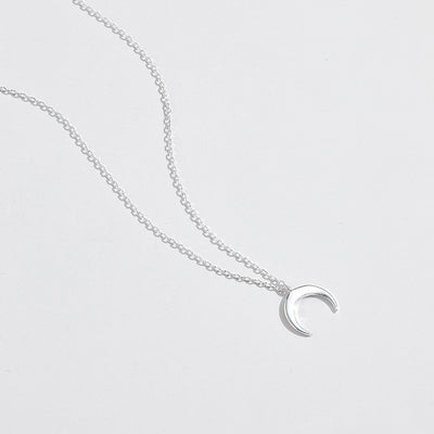 Collar Colgante Luna Minimalista en Plata de Ley - Image 15