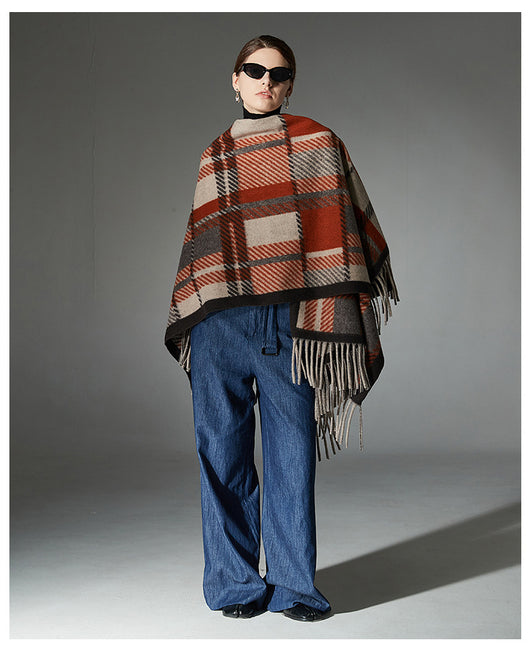 Chal Cuadriculado con Borlas Europeo y Americano en Camel - Image 14