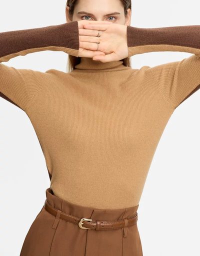 Suéter de Cuello Alto Bicolor en Lana Merino, Ajuste Slim para Mujer - Image 16