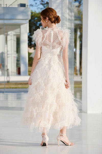 Vestido Elegante sin Mangas con Cuello Tortuga y Falda Tableada Bordada - Image 15