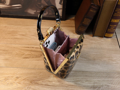 Bolso de Charol Brillante Convertible a Bandolera - Lujo Accesible - Image 48