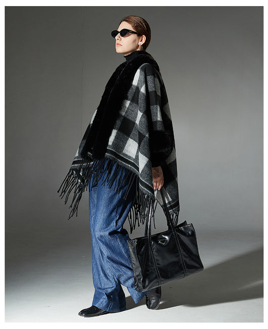 Chal Cuadros Blanco y Negro con Cuello de Piel - Estilo Europeo Otoño Invierno - Image 10