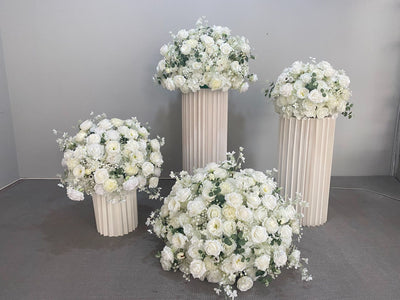 Bola Floral de Hortensias y Rosas para Decoración de Mesas de Boda - Image 28