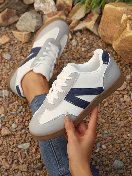 Zapatillas de Entrenamiento Planas Alemanas a Juego para Mujer - Image 10