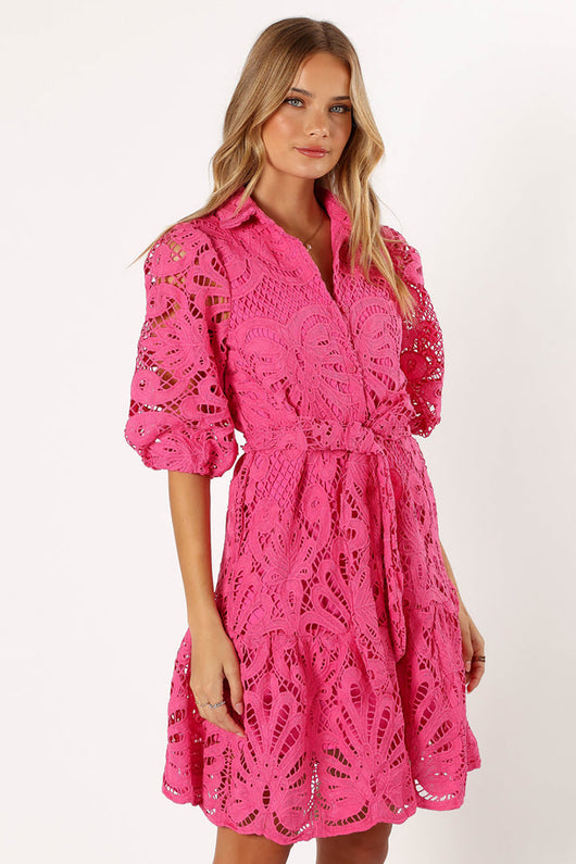 Vestido de Encaje Floral Soluble con Detalles Cutout Sexy - Image 17