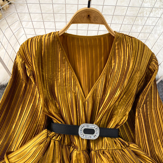 Blusa Suelta con Cuello V, Mangas Largas y Volantes en Bajo - Image 9