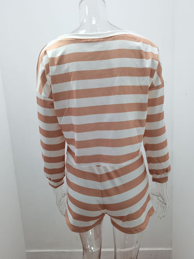 Conjunto Casual de Dos Piezas: Top Manga Larga y Shorts a Rayas - Image 10