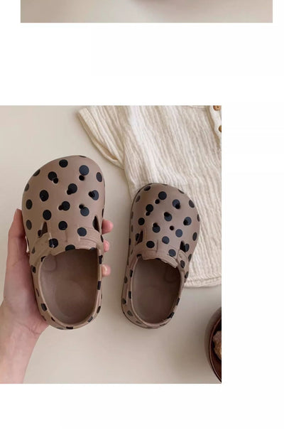 Sandalias Infantiles con Punta Reforzada y Lunares Adorables - Image 10