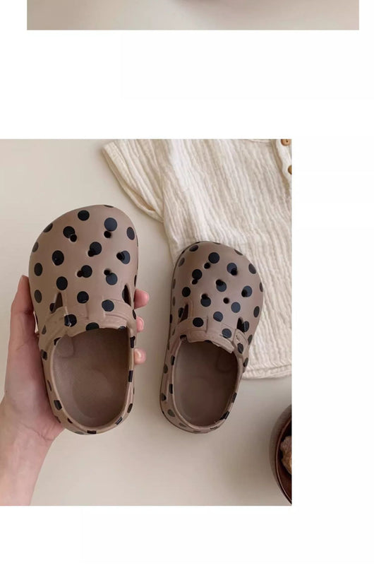 Sandalias Infantiles con Punta Reforzada y Lunares Adorables - Image 10