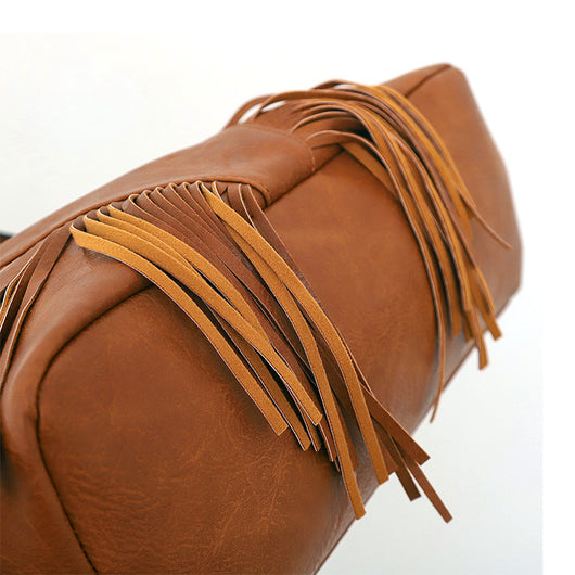 Bolsa Mensajero Grande de Capacidad con Remaches y Diseño Moderno - Image 16