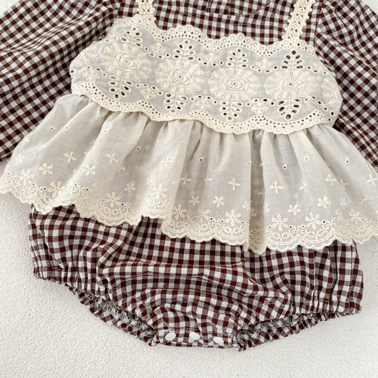 Enterizo Elegante para Bebé Niña con Encaje y Falda Triangular - Image 12