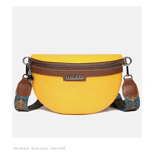 Bolso Bandolera Semilunar con Textura en Pecho para Mujer - Image 28