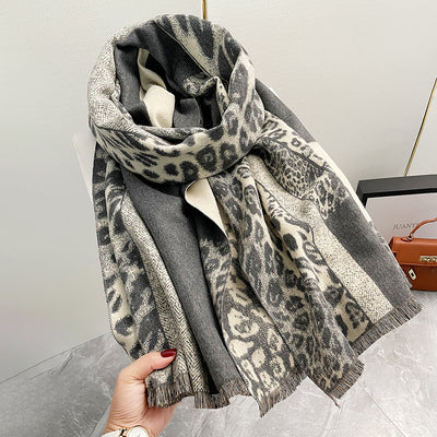 Bufanda Gruesa de Leopardo Bicolor - Elegancia y Calidez para Otoño e Invierno - Image 23