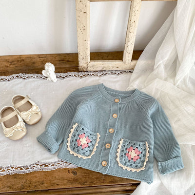 Cardigan Tejido a Mano para Niños con Cuello Redondo y Bolsillos Calados - Image 17