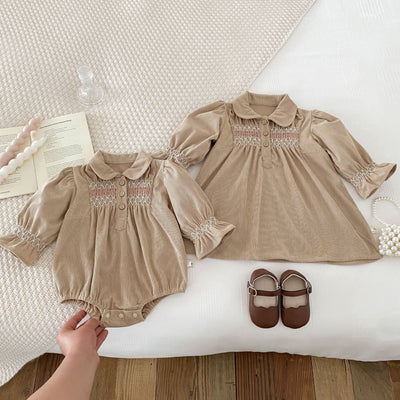 Vestido Enterizo de Pana para Bebé Niña con Diseño Triangular - Image 34