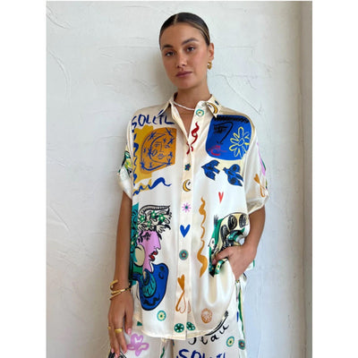 Conjunto de Blusa Satinada con Estampado Graffiti para Mujer - Image 28