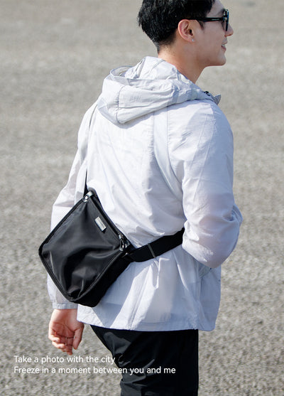 Bolsa Crossbody Oxford Asimétrica para Hombre - Estilo Casual y Funcional - Image 16