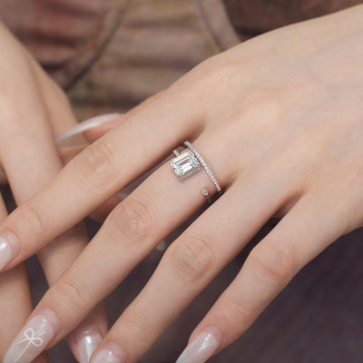 Anillo de Plata 925 con Zirconia Rectangular y Detalles Biselados - Image 19