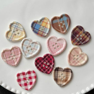 Botón Decorativo de Corazón a Cuadros - Image 26