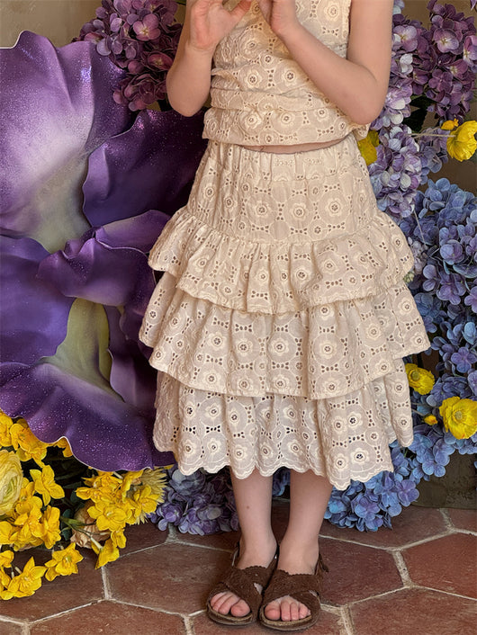 Vestido Pastel con Hombreras Oblicuas y Bordados de Verano - Image 28