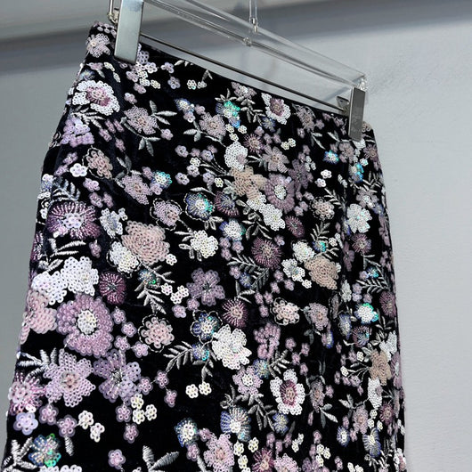 Vestido Corto con Bordado de Lentejuelas y Short Interior Diseño Nicho - Image 11