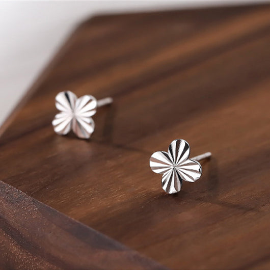 Aretes Minimalistas de Lujo - Elegancia Simple y Sofisticada - Image 22