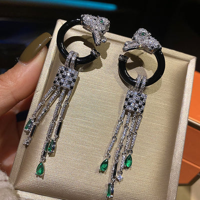 Aretes Leopardo Negro con Diamante Verde y Borla - Image 13