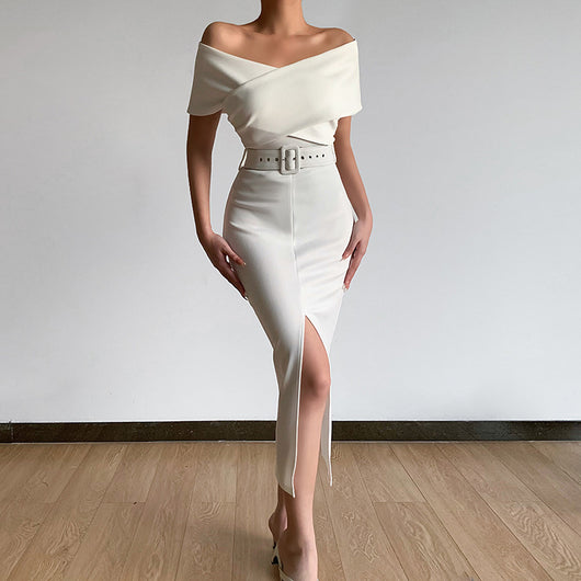 Falda Elegante con Hombro Descubierto y Abertura Lateral - Image 16