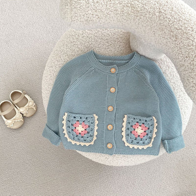 Cardigan Tejido a Mano para Niños con Cuello Redondo y Bolsillos Calados - Image 23