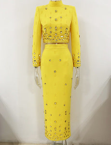 Conjunto Dos Piezas: Top Corto con Incrustaciones de Diamantes y Falda Larga - Image 16