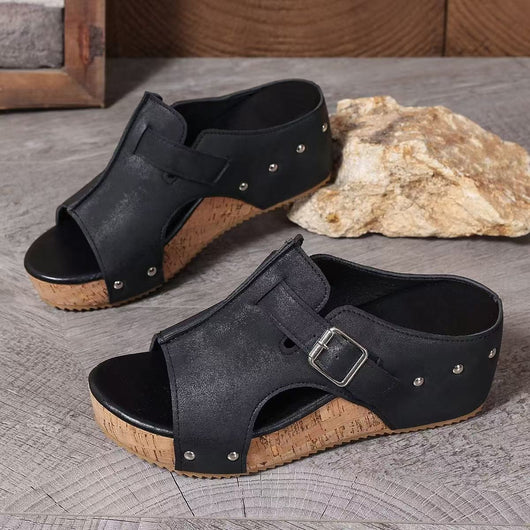 Sandalias Cuña Talla Grande con Remaches - Image 16