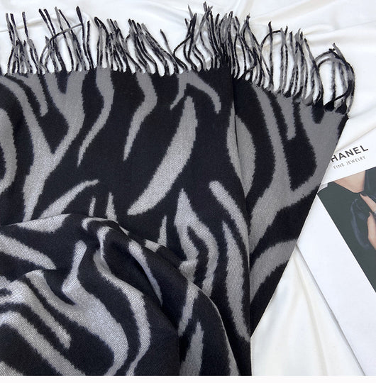 Pashmina Estampada con Rayas y Borlas - Lujo y Calidez - Image 46