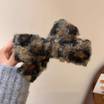 Clip Tiburón de Felpa Leopardo con Moño para Recogido Elegante - Image 17